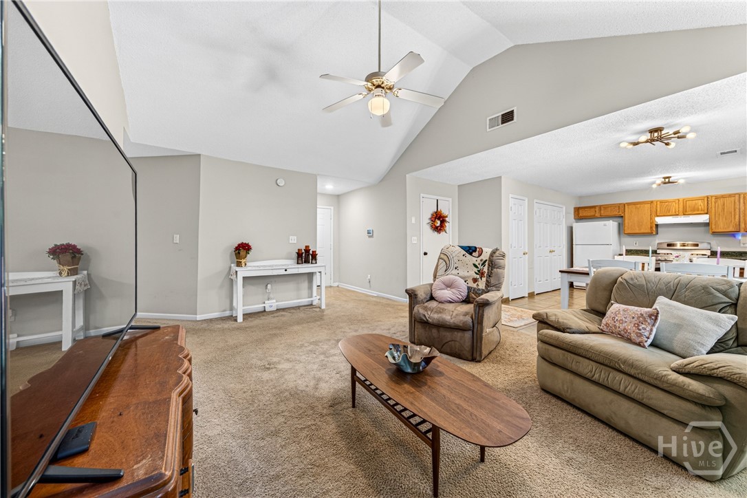 2343 Rambling Way Property Photo 5