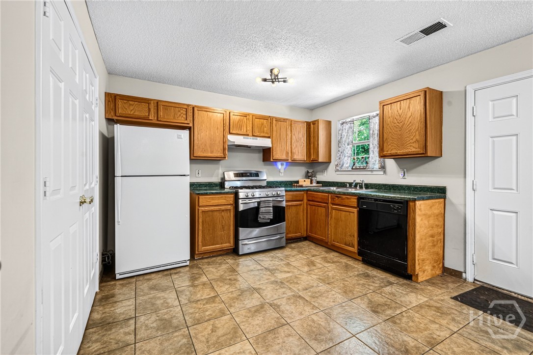 2343 Rambling Way Property Photo 9