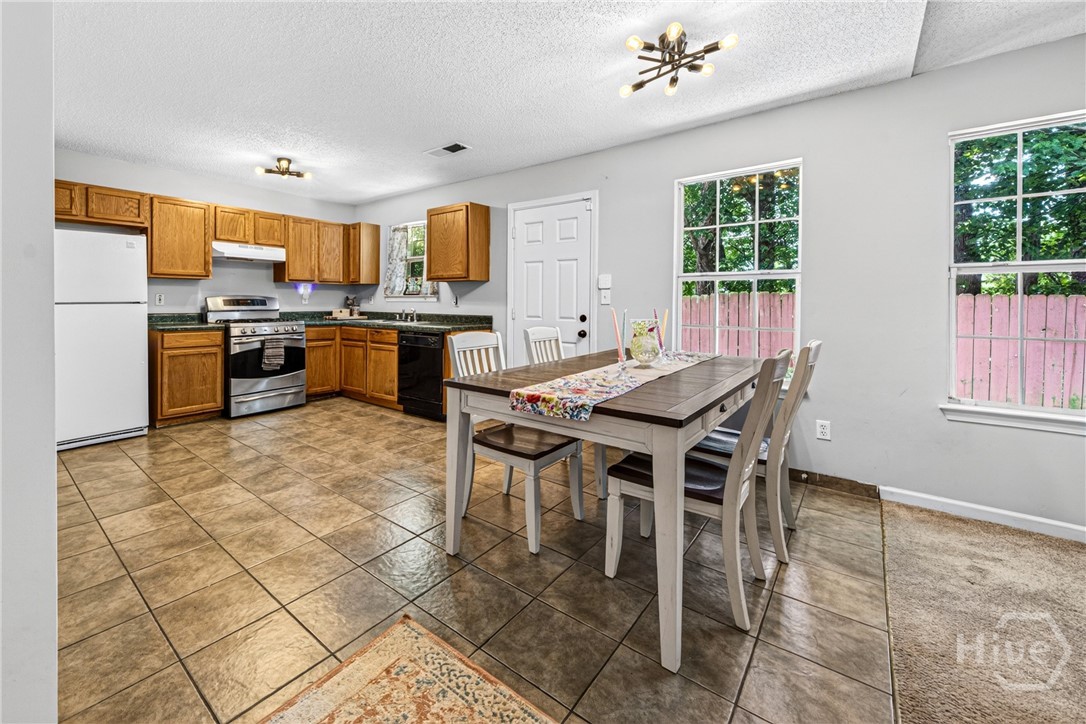 2343 Rambling Way Property Photo 16
