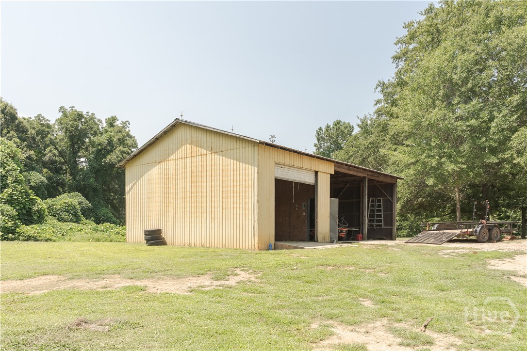 3060 Centerville Road Property Photo 4