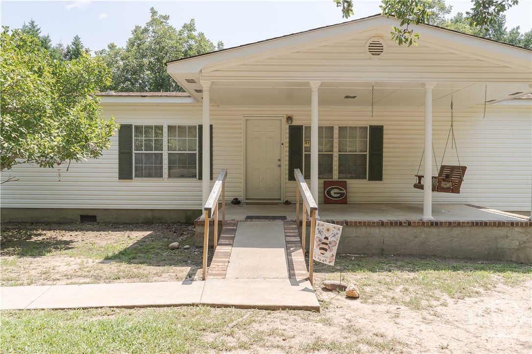 3060 Centerville Road Property Photo 8
