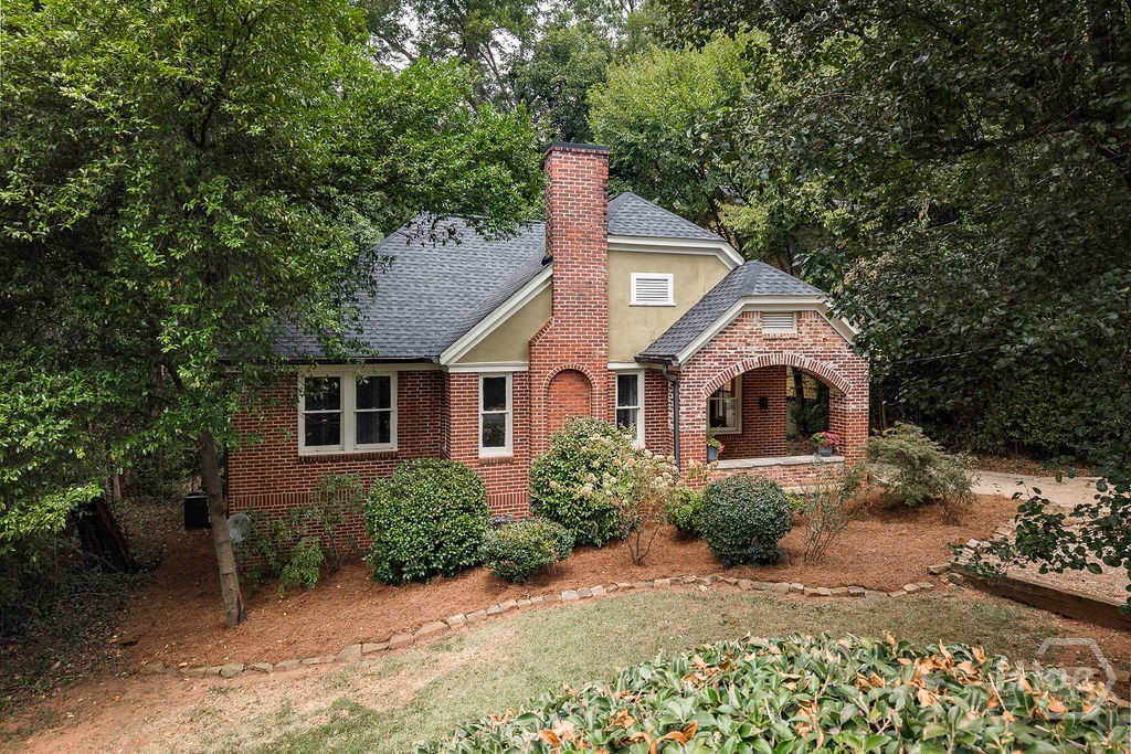 892 Hill Street Property Photo 1