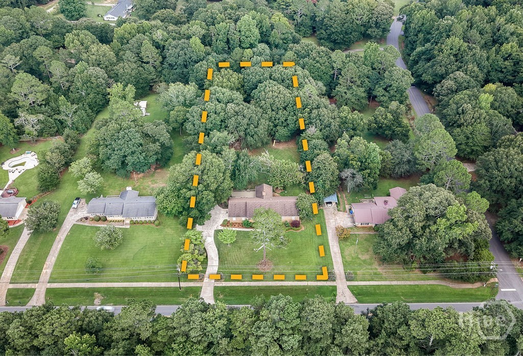 1035 Whit Davis Road Property Photo 3