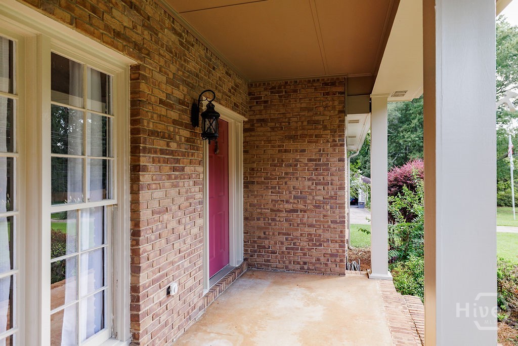 1035 Whit Davis Road Property Photo 6