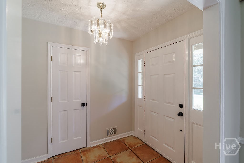 1035 Whit Davis Road Property Photo 8