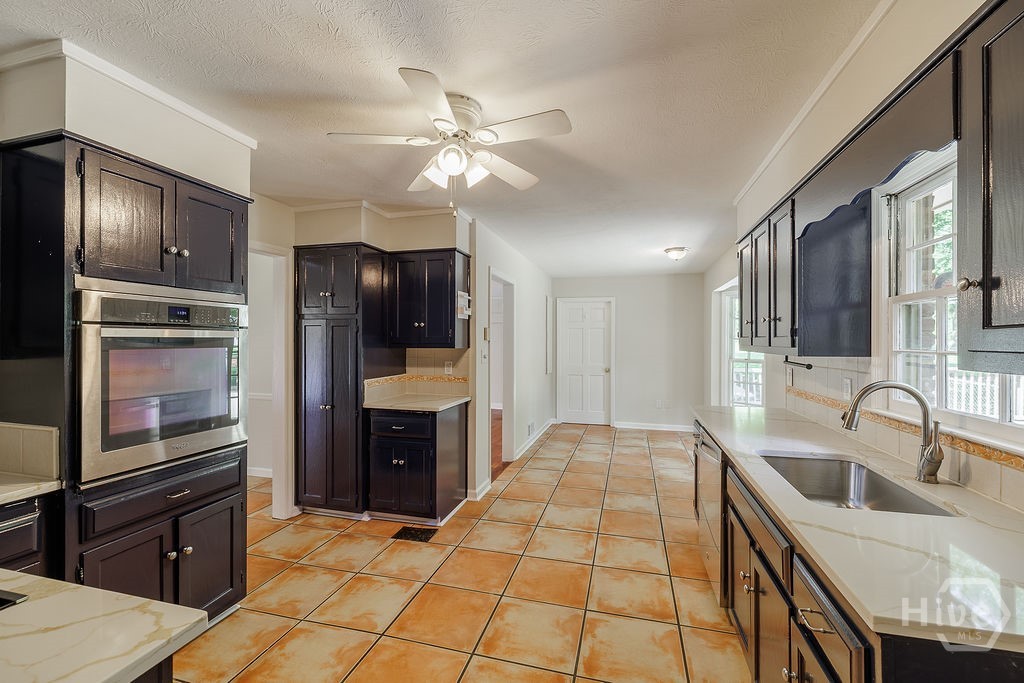 1035 Whit Davis Road Property Photo 20