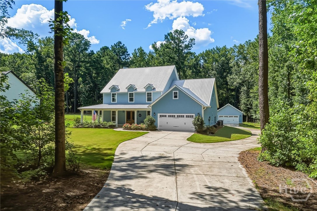 695 Parkview Drive Property Photo 1