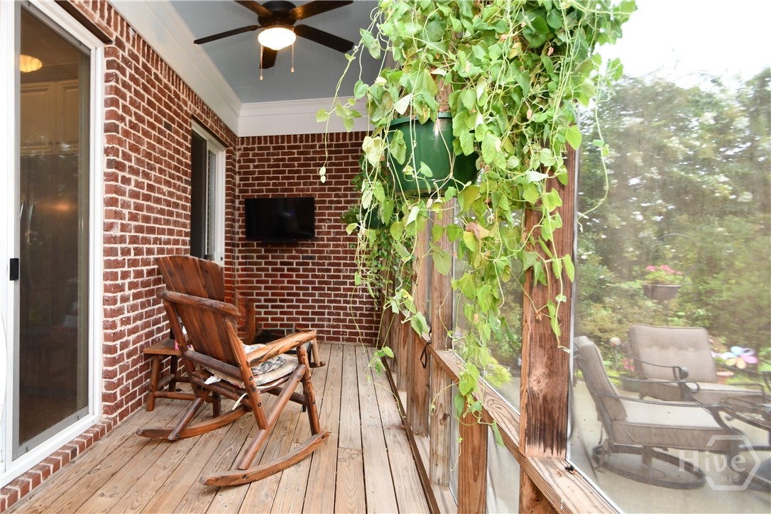 2210 Flat Rock Road Property Photo 8
