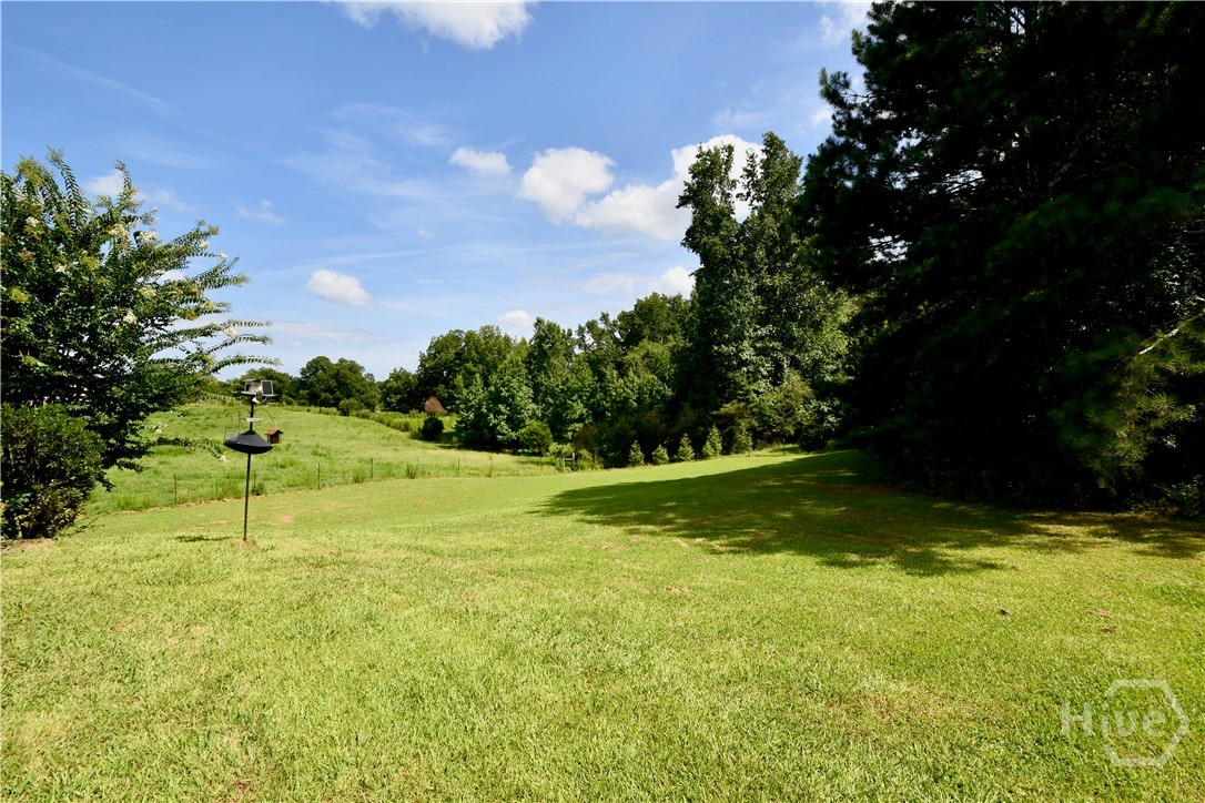 2210 Flat Rock Road Property Photo 9