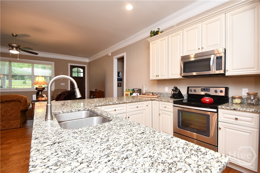 2210 Flat Rock Road Property Photo 16