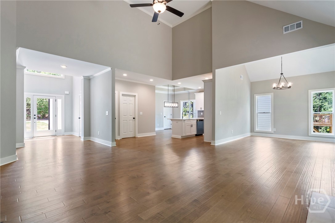 380 Ansley Drive Property Photo 3