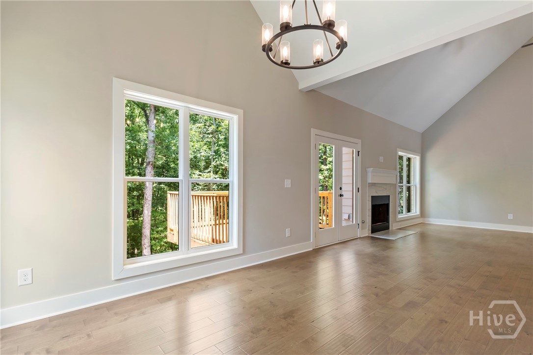380 Ansley Drive Property Photo 4