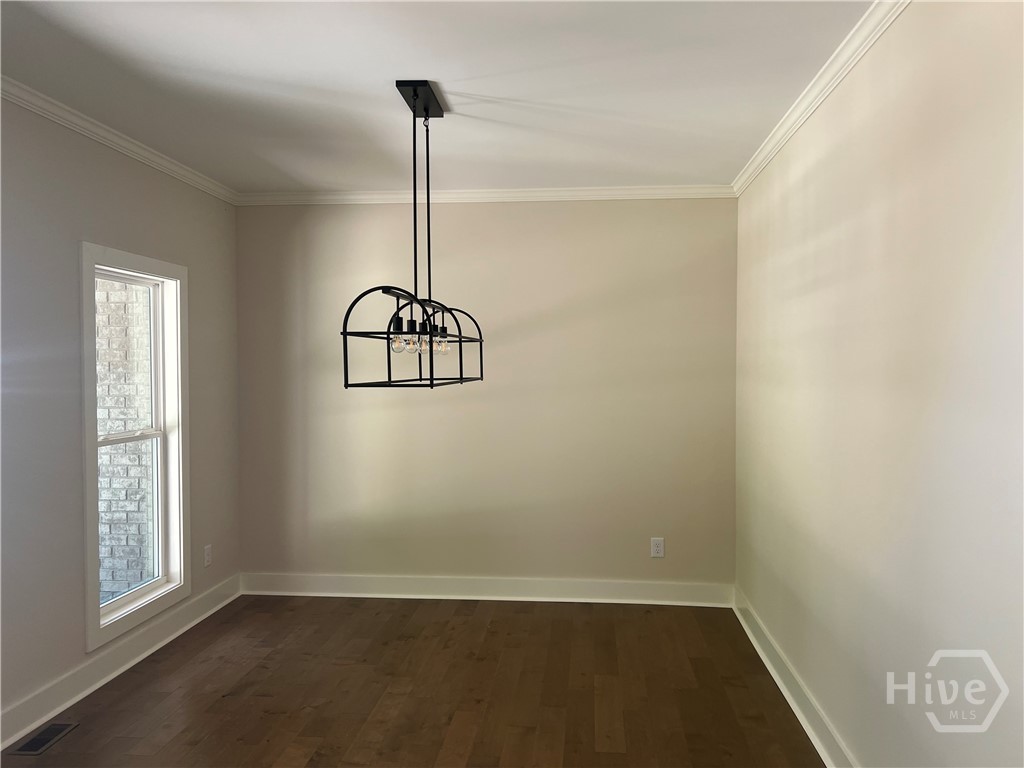 370 Ansley Drive Property Photo 5