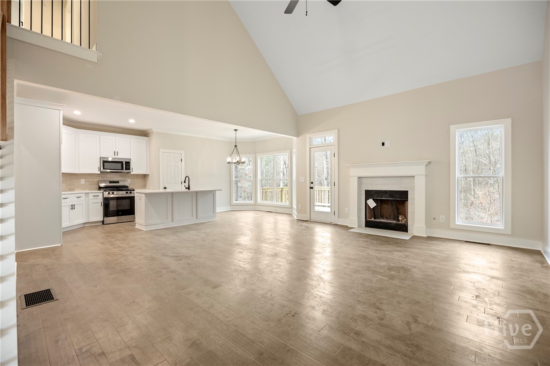 370 Ansley Drive Property Photo 12