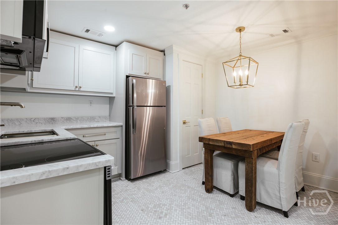 244 E Washington 150 Property Photo 35