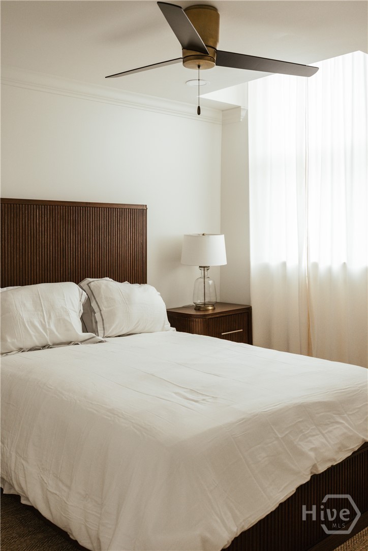 244 E Washington 150 Property Photo 44