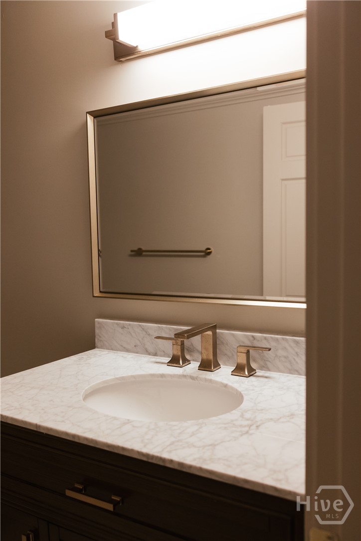 244 E Washington 250 Property Photo 30