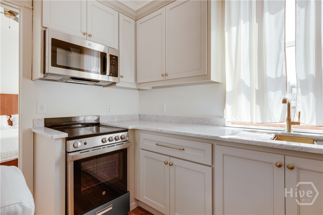 244 E Washington 250 Property Photo 42