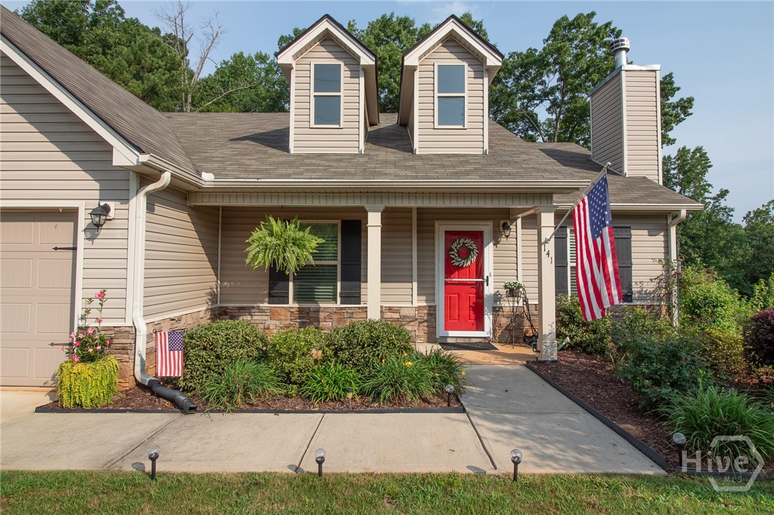 141 Conifer Court Property Photo 4