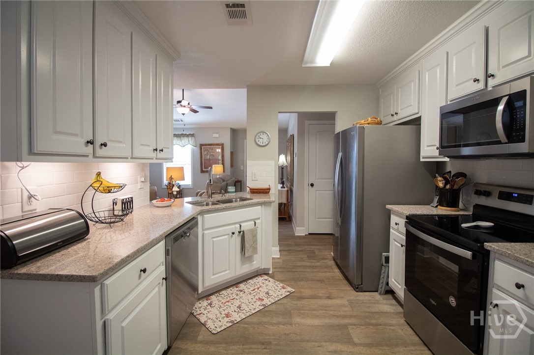 141 Conifer Court Property Photo 17