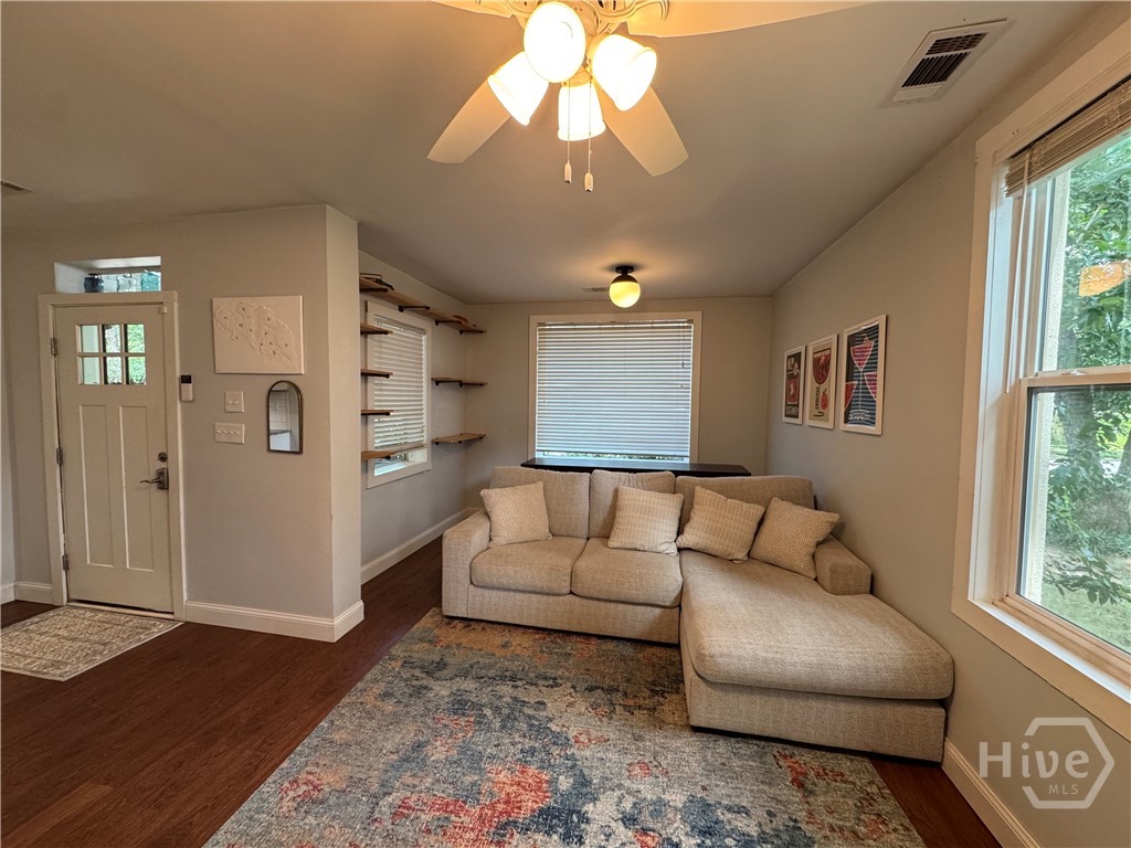 385 Best Drive Property Photo 6