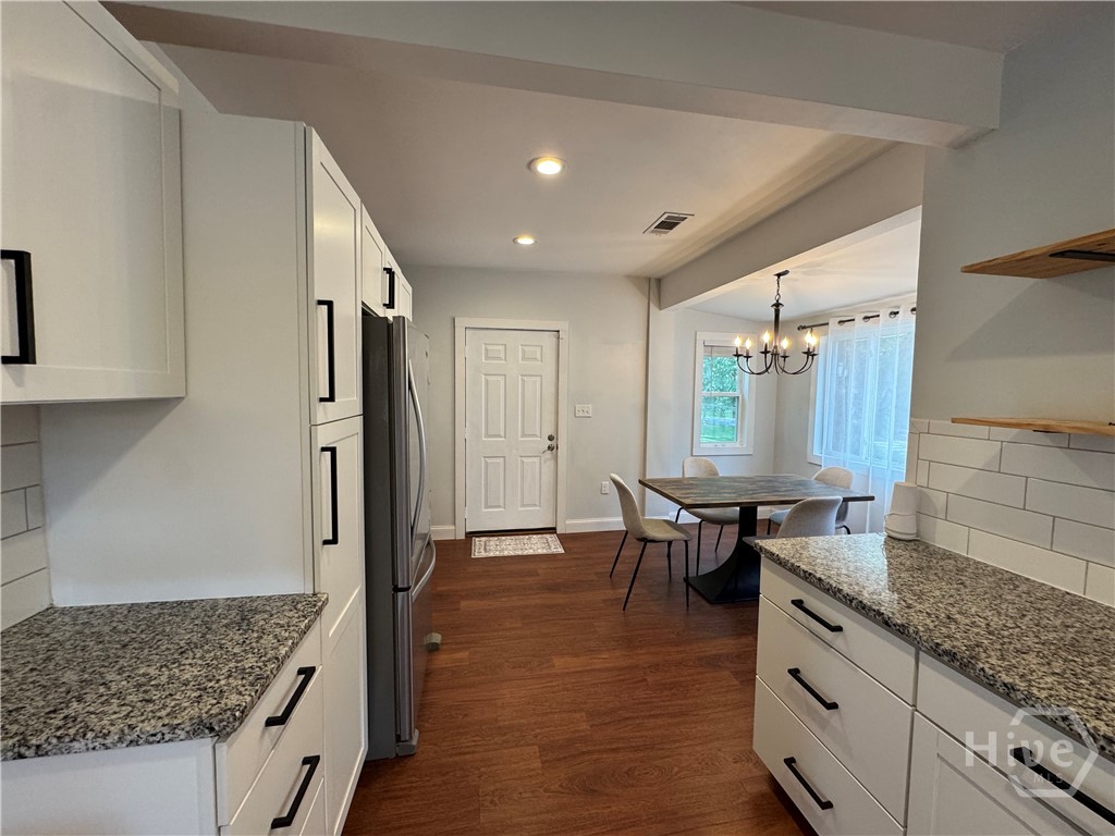 385 Best Drive Property Photo 9