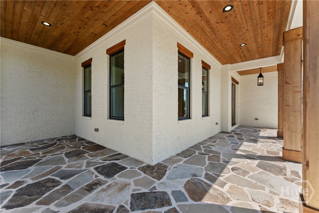 1776 Parthenon Drive Property Photo 4