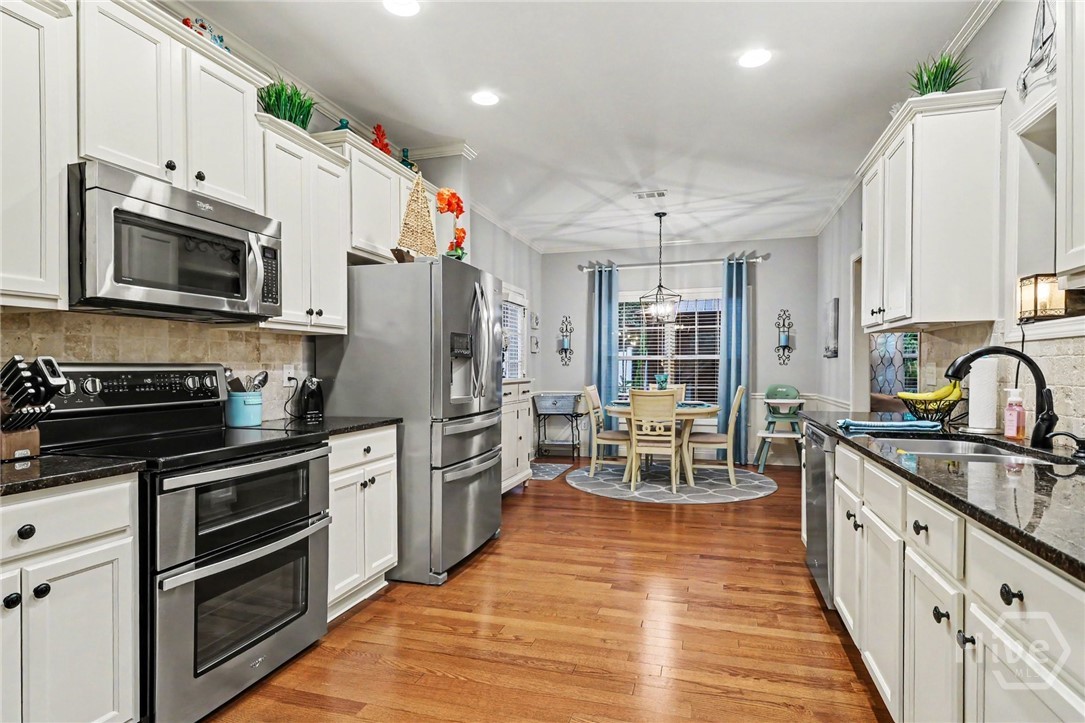 1734 Lakeland Property Photo 4