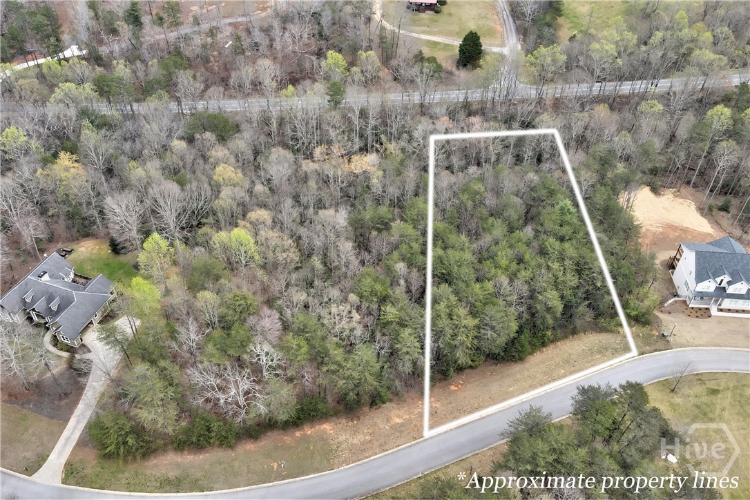434 Beachwood Drive Property Photo 5