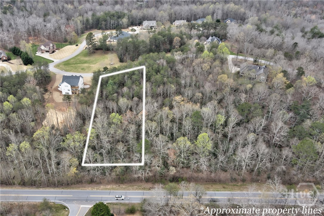 434 Beachwood Drive Property Photo 6