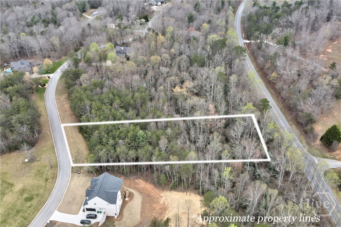 434 Beachwood Drive Property Photo 7
