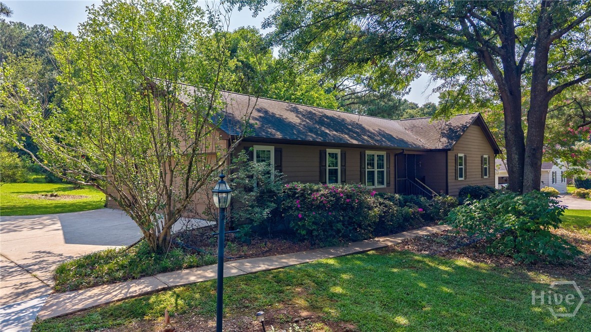 1161 Windsor Drive Property Photo 3