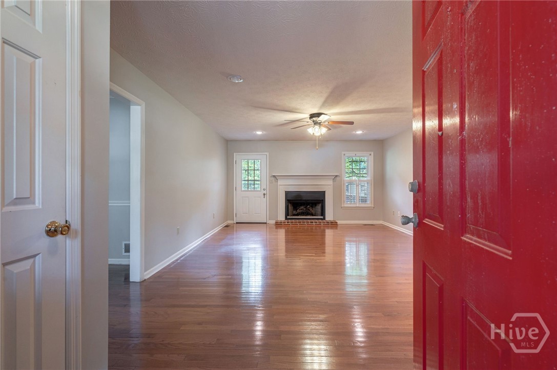 1161 Windsor Drive Property Photo 4