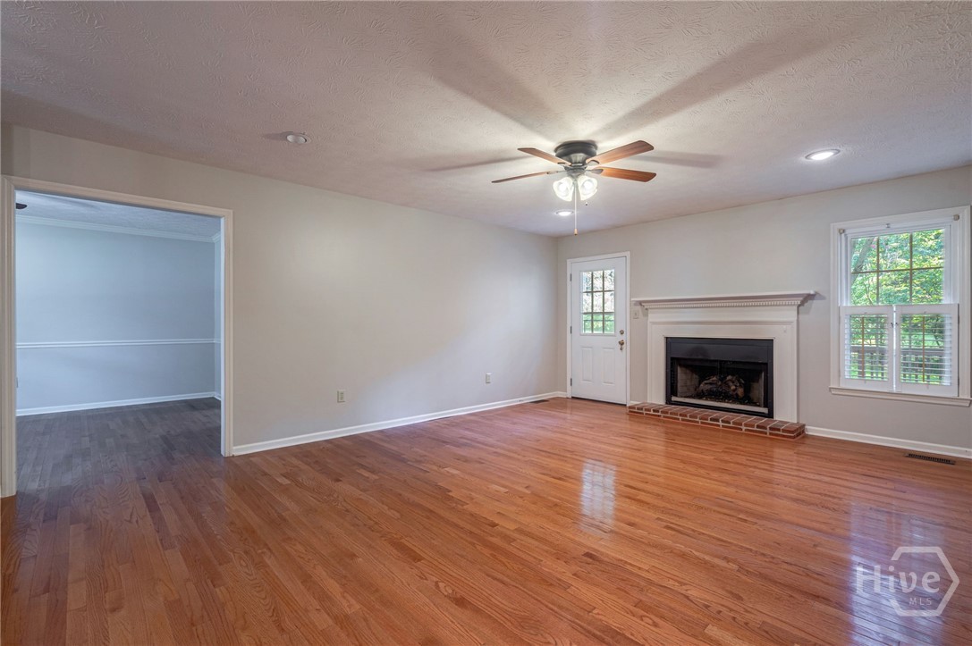 1161 Windsor Drive Property Photo 5