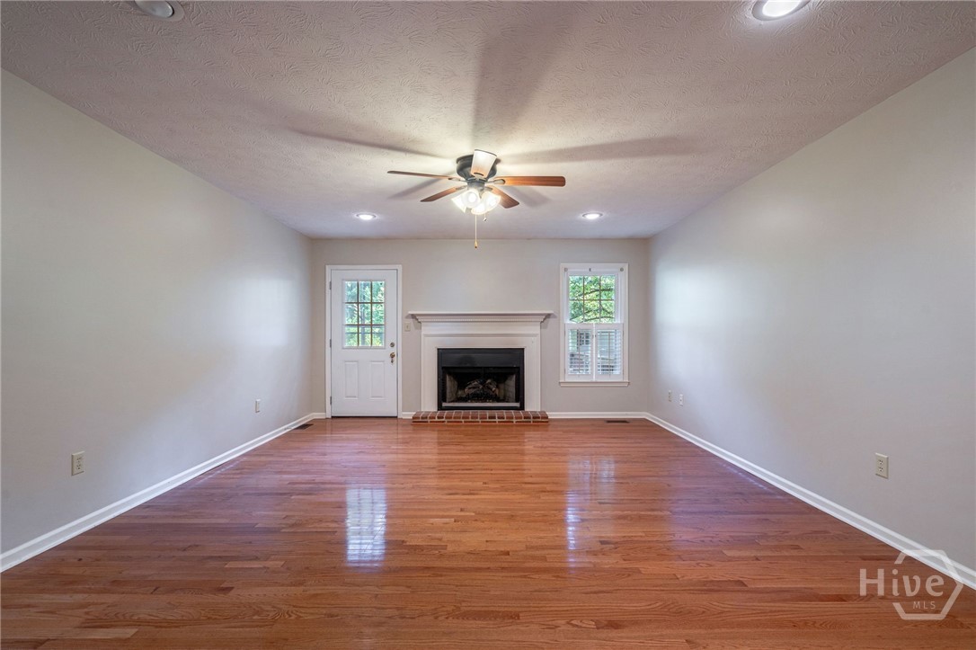 1161 Windsor Drive Property Photo 8