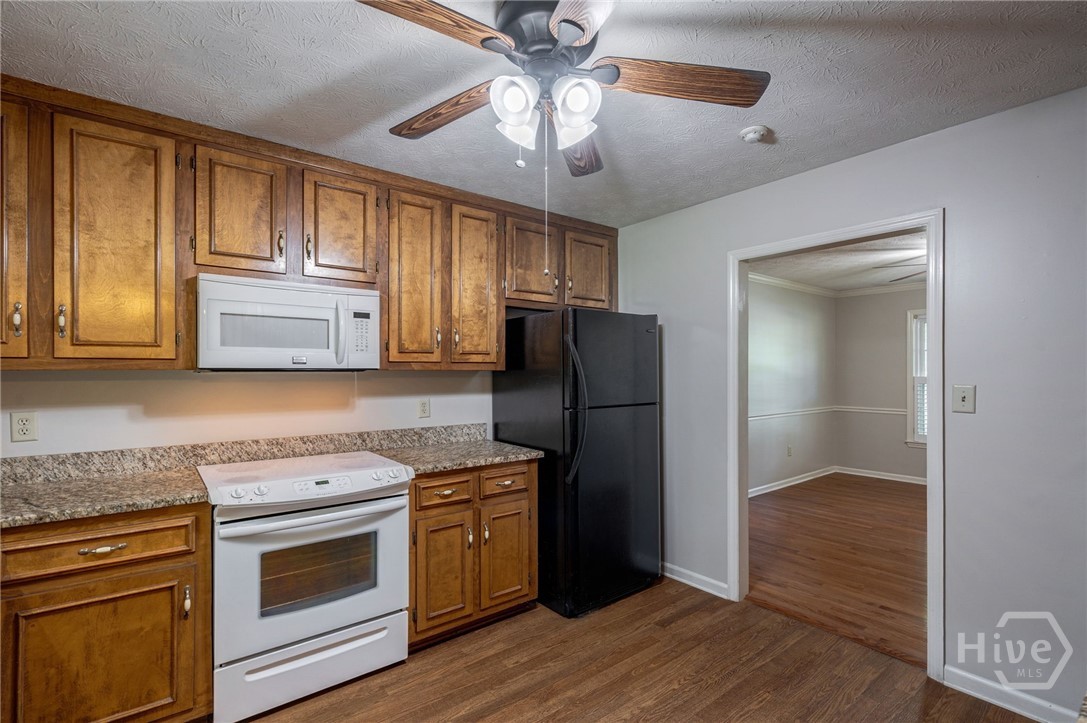 1161 Windsor Drive Property Photo 13