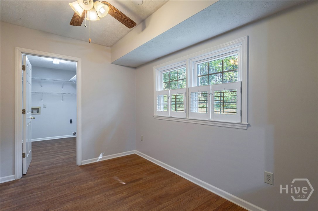 1161 Windsor Drive Property Photo 16