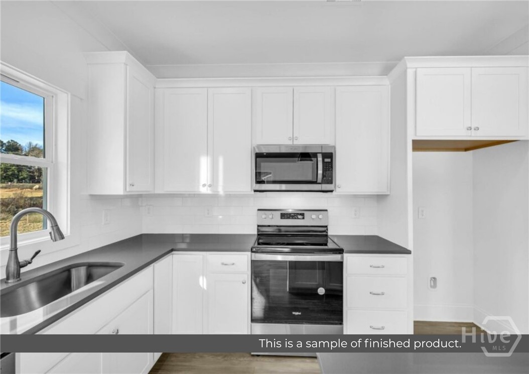 554 Hospital Road Property Photo 7