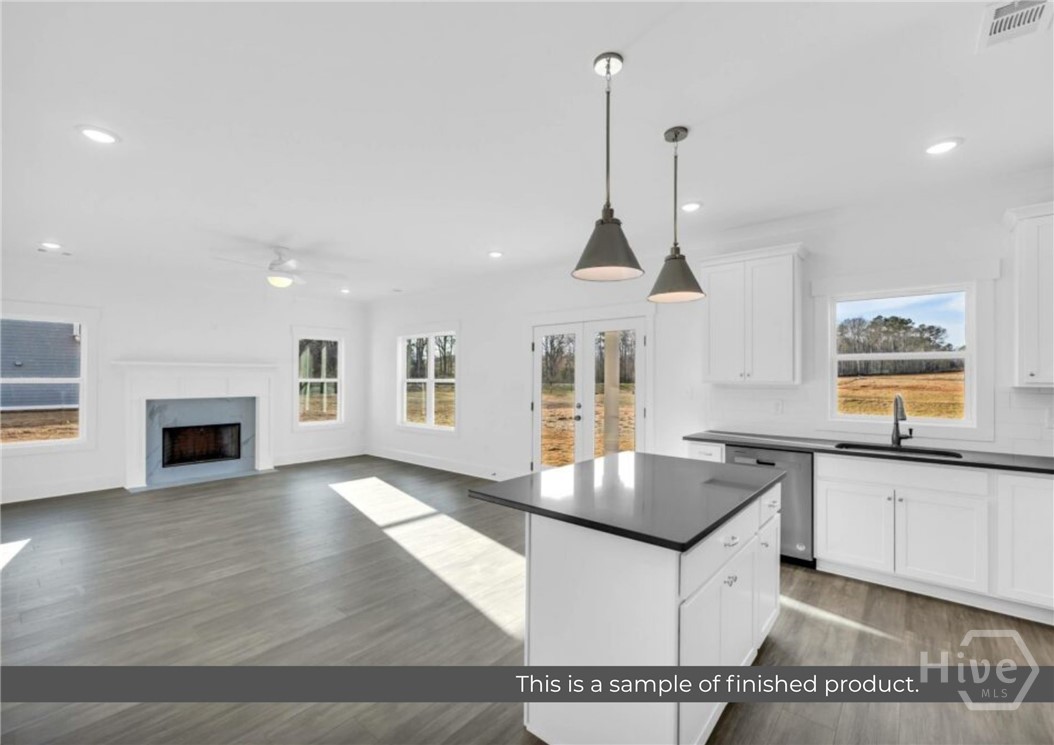 554 Hospital Road Property Photo 8