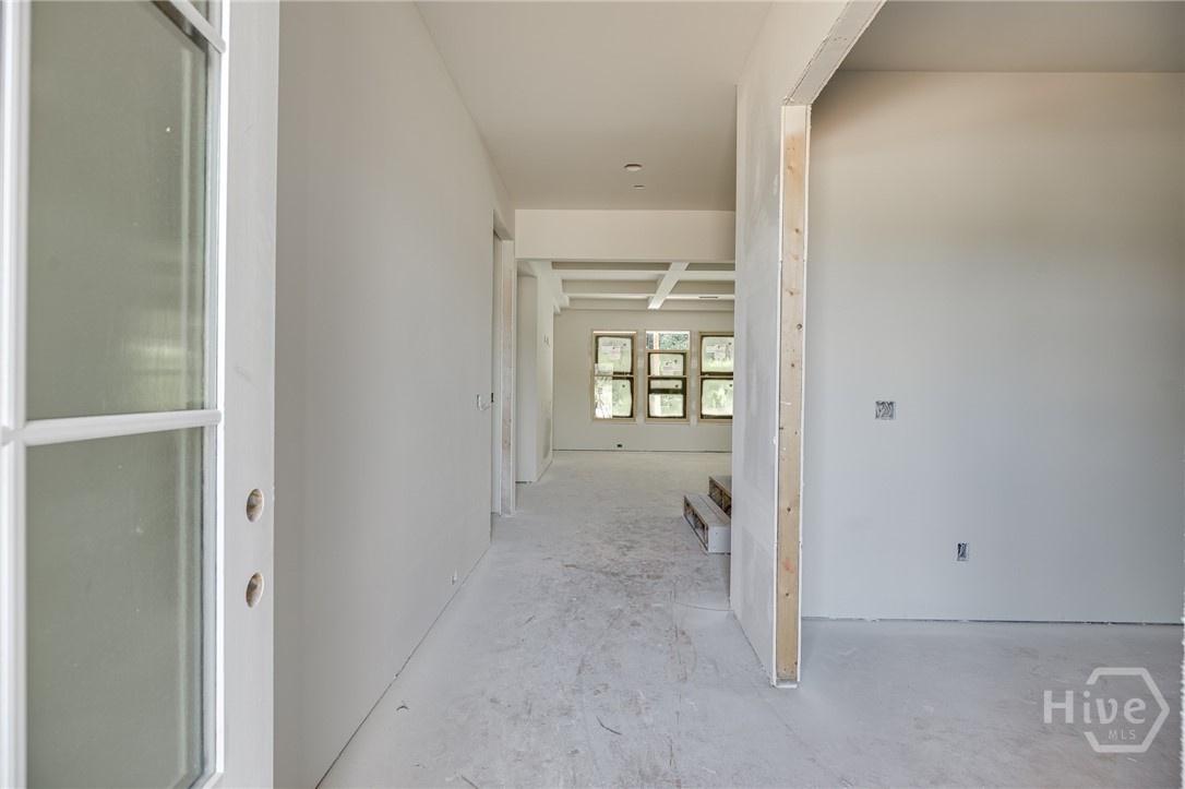 423 Lake Vista Drive Property Photo 3