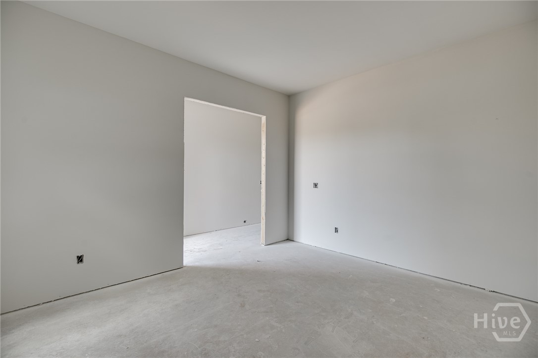 423 Lake Vista Drive Property Photo 4