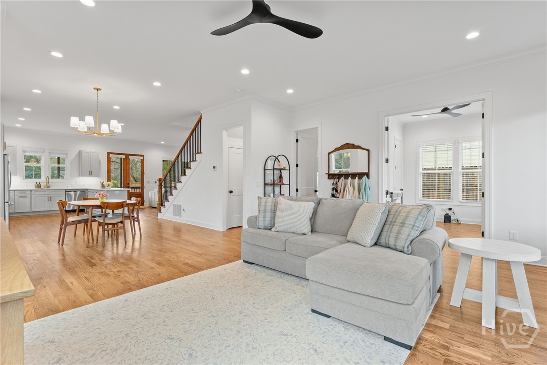 189 Glenhaven Avenue Property Photo 8