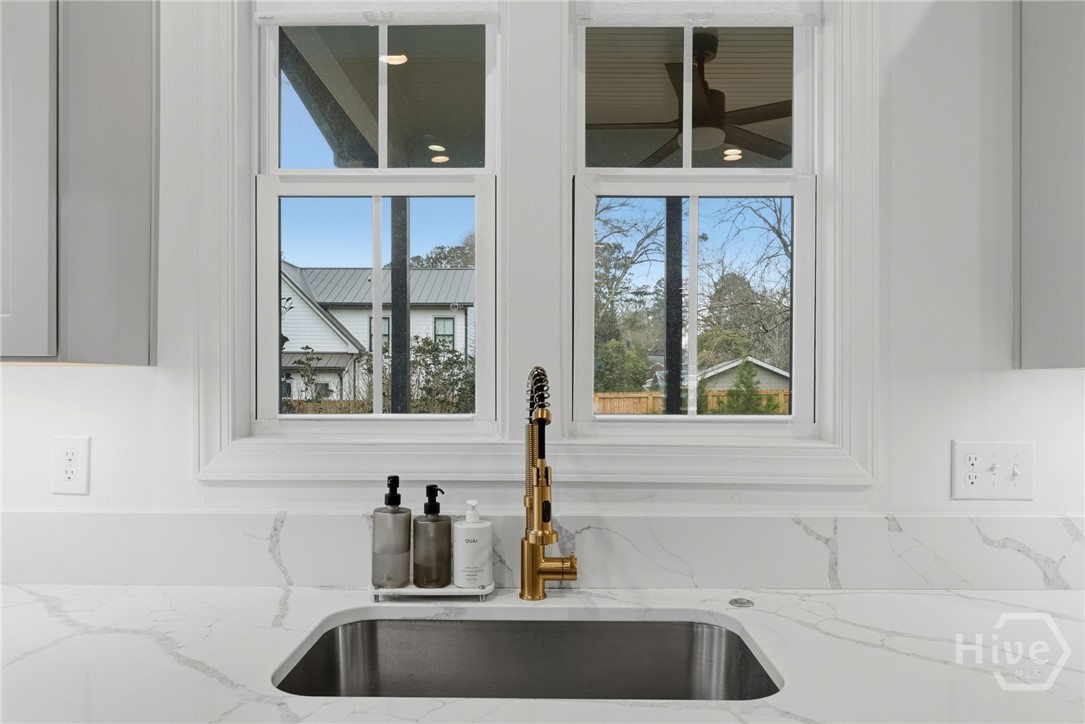 189 Glenhaven Avenue Property Photo 18