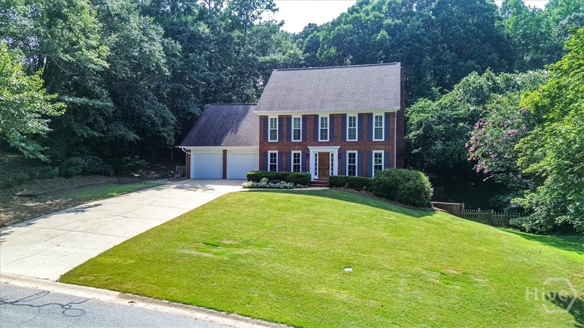 121 Ashbrook Drive Property Photo 2