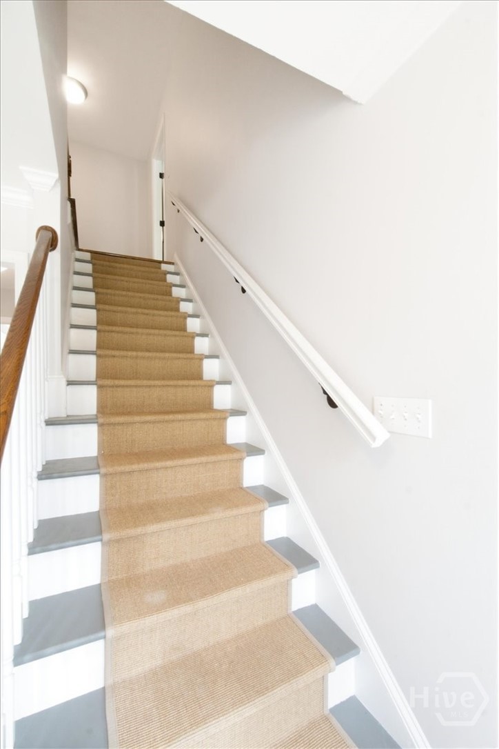 121 Ashbrook Drive Property Photo 16