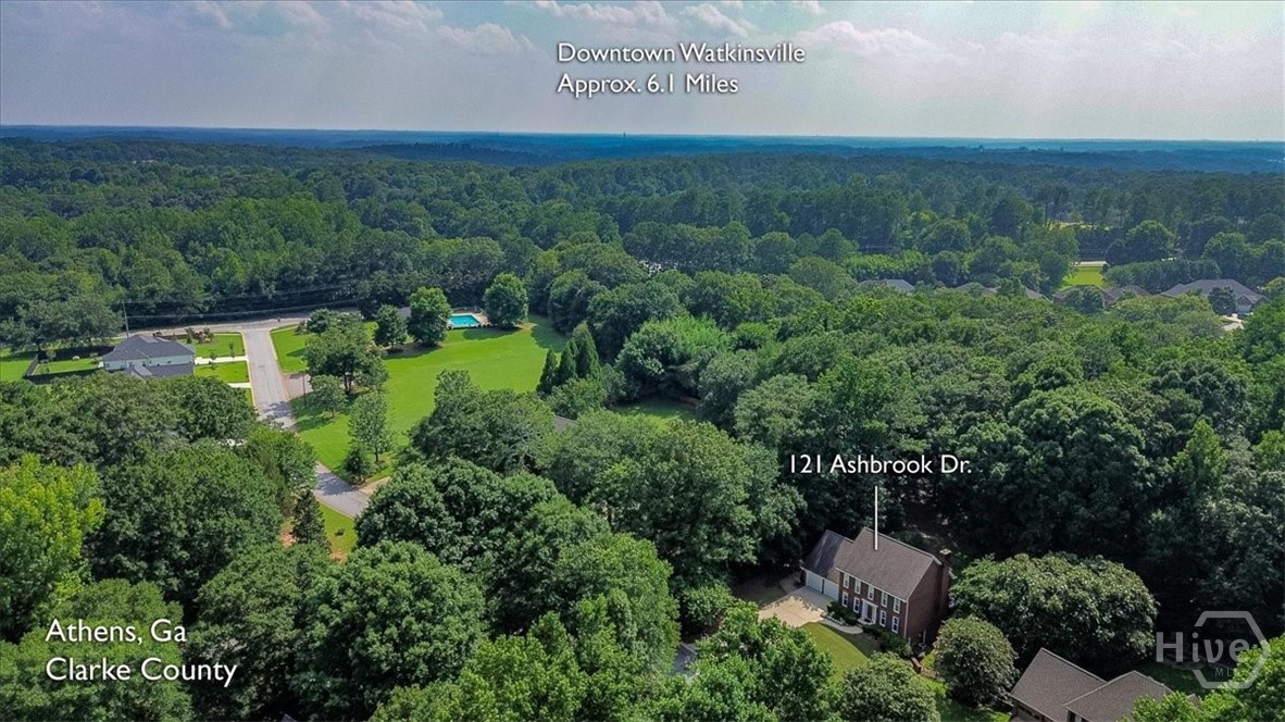 121 Ashbrook Drive Property Photo 37