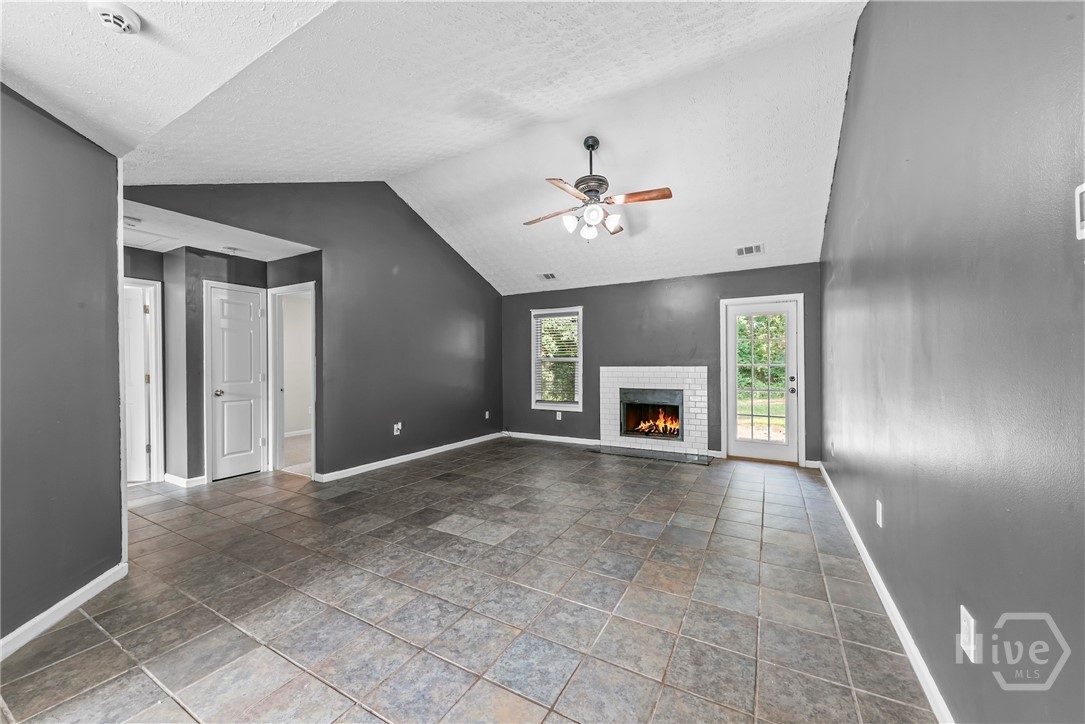 185 Jimmy Reynolds Drive Property Photo 4