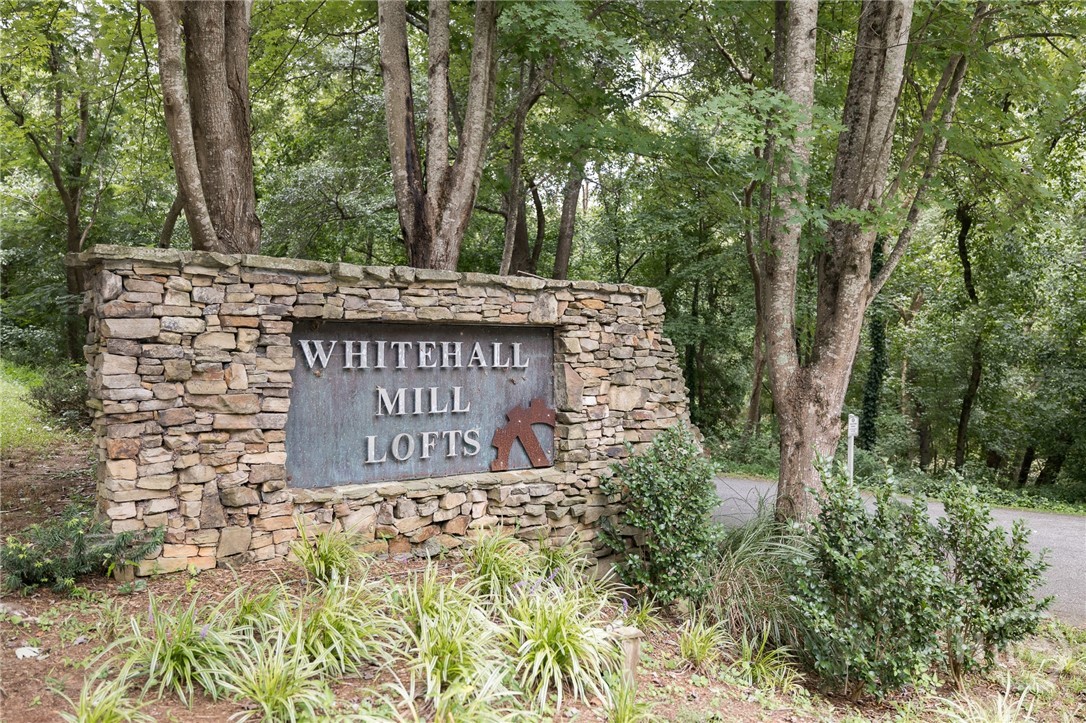 585 White Circle 5 Property Photo 45