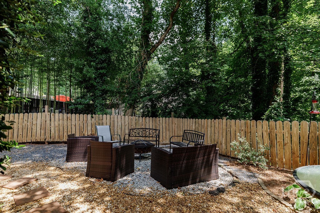220 Eaglewood Court Property Photo 3