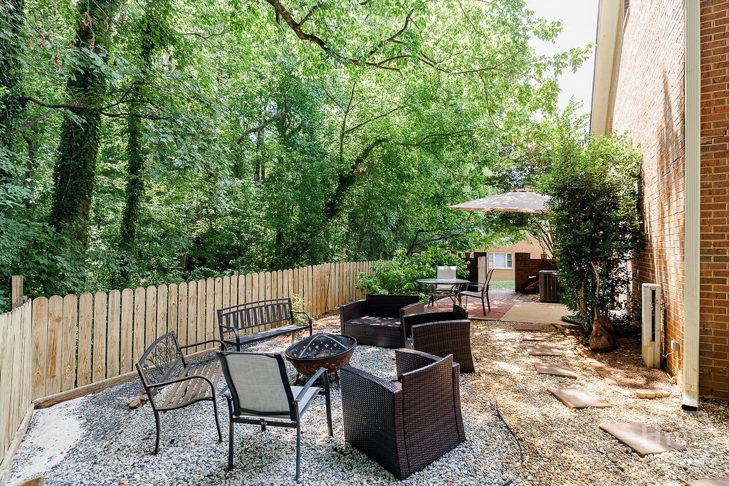 220 Eaglewood Court Property Photo 21